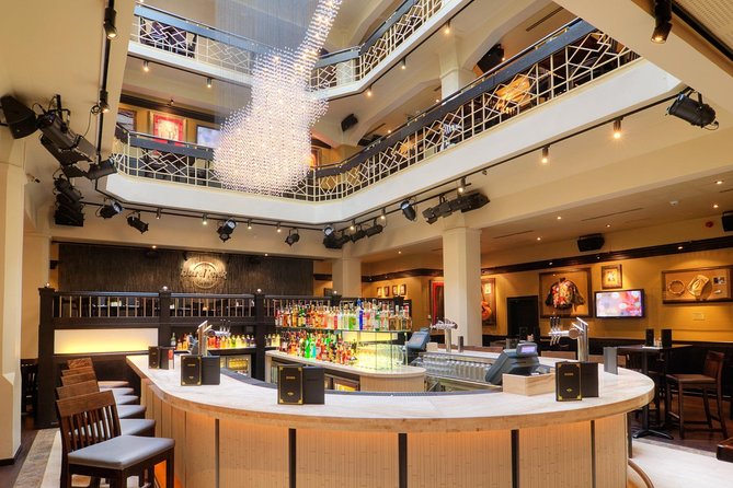 Hard Rock Cafe Prague with Set Lunch or Dinner - Who will enjoy this cafe most?