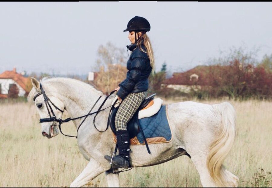 Horseback riding tour near Prague - From Prague to Lucký mlýn and the Mníšek countryside
