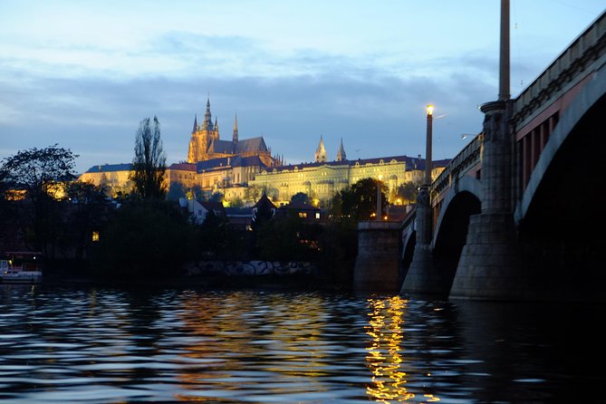 Jazz Boat: Popular LIVE JAZZ dinner cruise - Dinner choices, from salmon to chicken in cream sauce