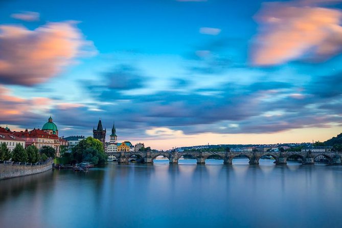 Johnny's Prague Photography Tour - Lesser Town’s narrow street and riverside swans