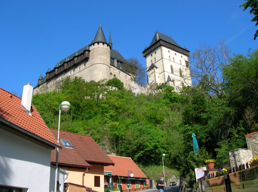 Karlstejn Castle & Crystal Manufactory - Private Tour - Lunch in the village below the castle