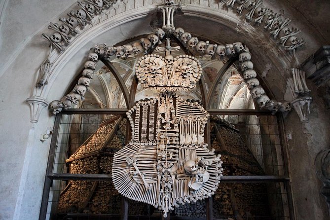 Kutna Hora Day Tour Including Sedlec Ossuary from Prague - A Short Look at the Italian Court