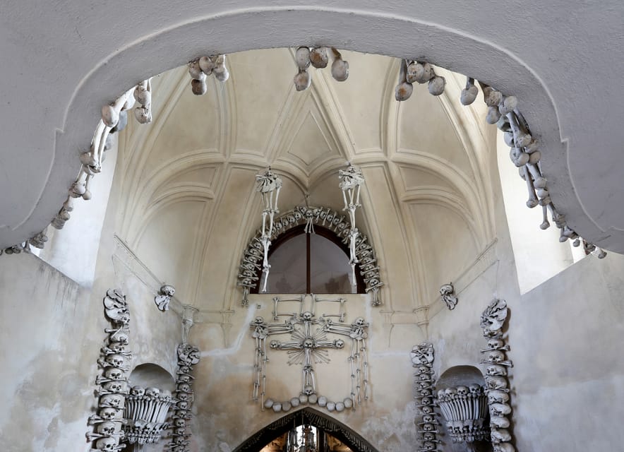 Kutná Hora: Sedlec Ossuary Skip-the-Line Ticket & Audioguide - A balanced look at the atmosphere