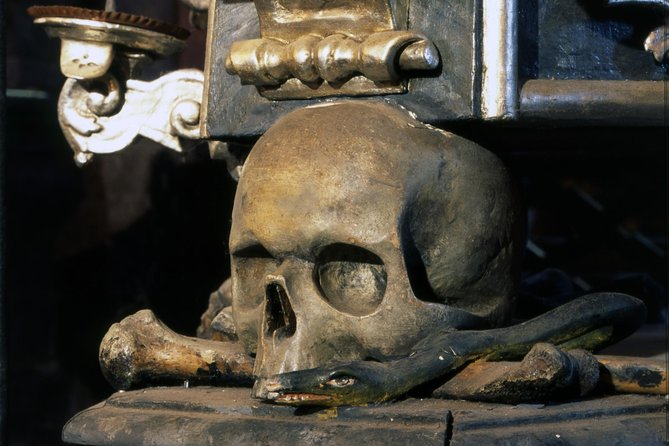 Kutna Hora & St. Barbara Cathedral & Ossuary - St. Barbara’s Cathedral: a grand church in a mining town