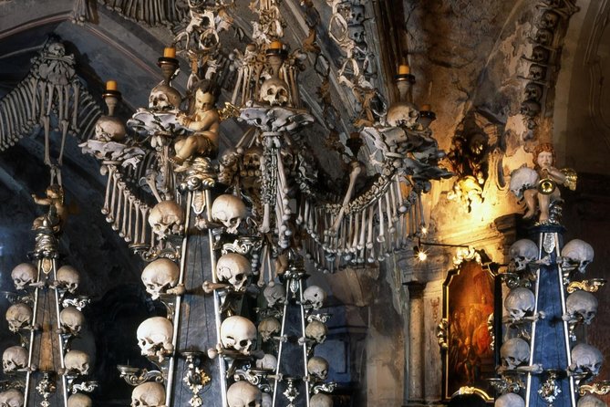 Kutna Hora & St. Barbara Cathedral & Ossuary - Guides, group size, and the pace of the afternoon