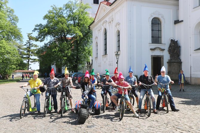 Live-Guided 180 min Glorious e-Scooter and eBike tour - Prague Castle and St. Vitus Cathedral