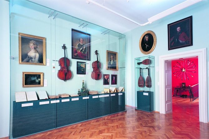 Lobkowicz Palace Museum Entrance Ticket in Prague - Paintings by Brueghel, Canaletto, Cranach, and Velázquez