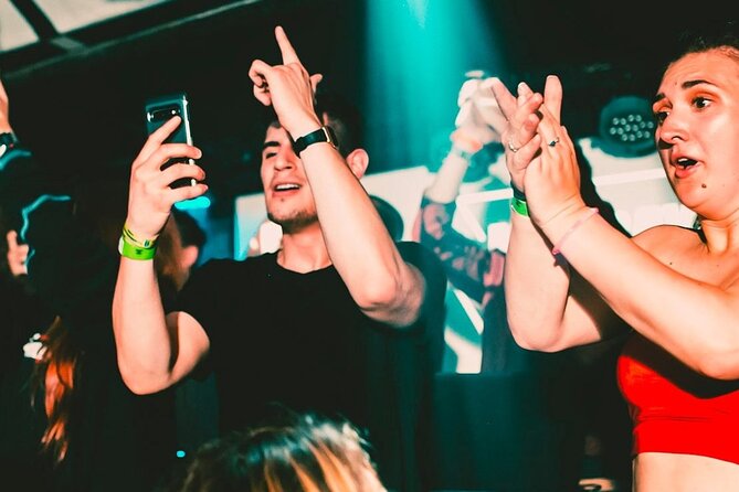 MONDAYS LIKE FRIDAYS - GIRLS 3 FREE DRINKS | Admission Ticket - Who will enjoy this Monday party most
