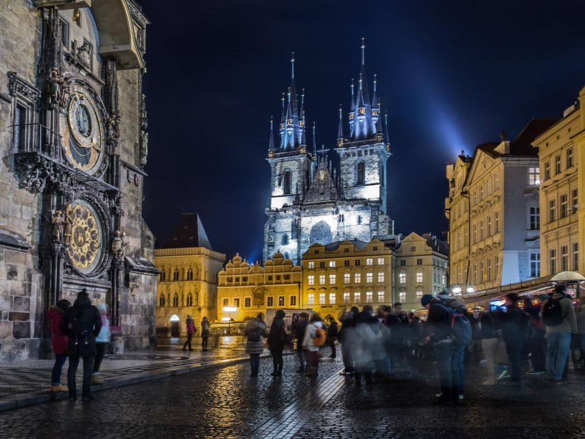 Mystical Night Tour of Prague - Meeting the wizard at the Astronomical Clock