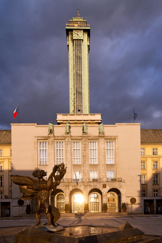 Ostrava: Entrance to the viewing tower of the new town hall - A short visit with useful tourist information