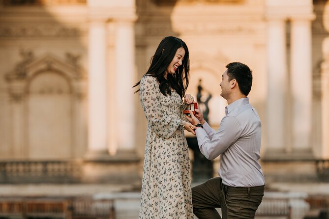 Photographer in Prague - Couple, engagement & portrait photoshoot - What happens during the one-hour session