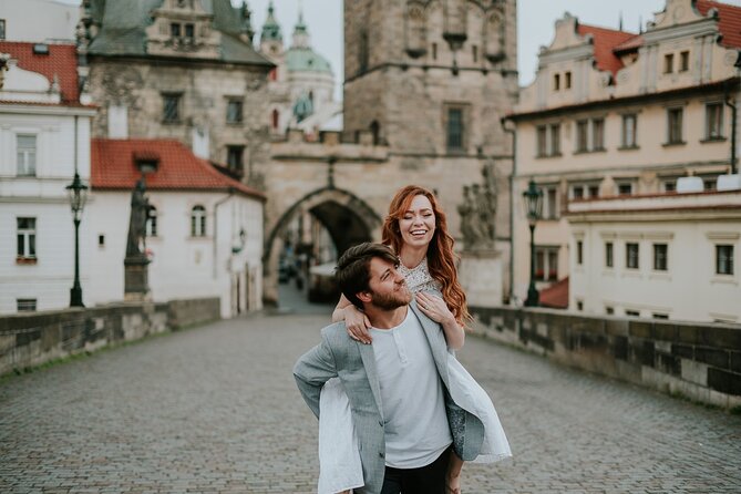 Photographer in Prague - Couple, engagement & portrait photoshoot - Getting comfortable in front of the camera