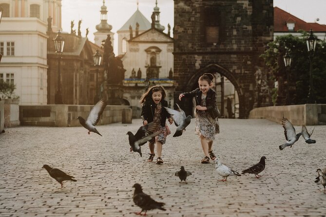 Photographer in Prague, private photoshoot - Old Town Square and the Astronomical Clock