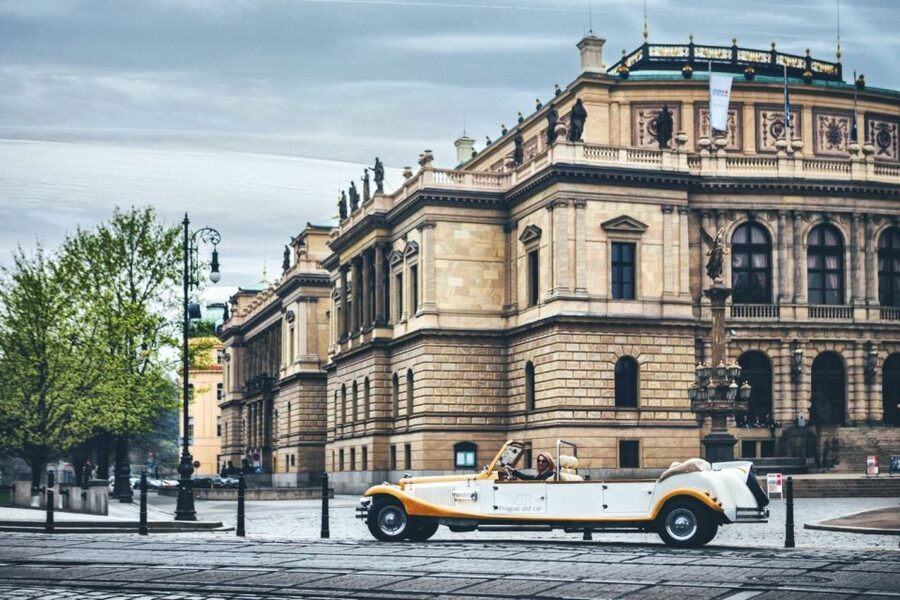 Prague: 1.5–Hour Vintage Car Tour - Key points for your 90-minute Prague ride
