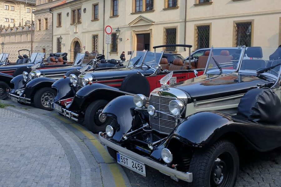 Prague: 1-Hour Private Tour in Vintage Car - The Old Town opening: Mozart, Gothic churches, and the Royal Route