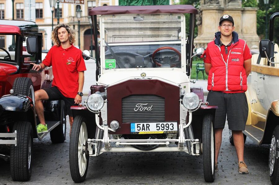 Prague: 1-Hour Vintage Car Tour - Looking toward Prague Castle and the Rudolfinum