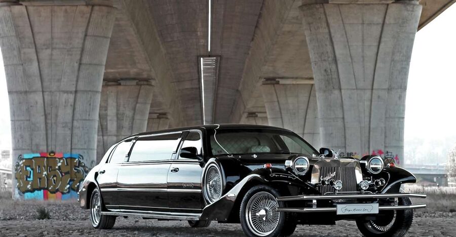 Prague: 1-Hour Vintage Limousine Rental - Key points to know before booking