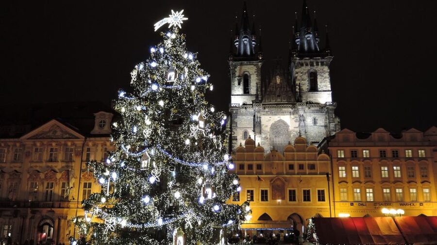 Prague: 2-3h Magical Christmas Markets Tour with Inclusions - Old Town Square, Prague’s grand opening scene