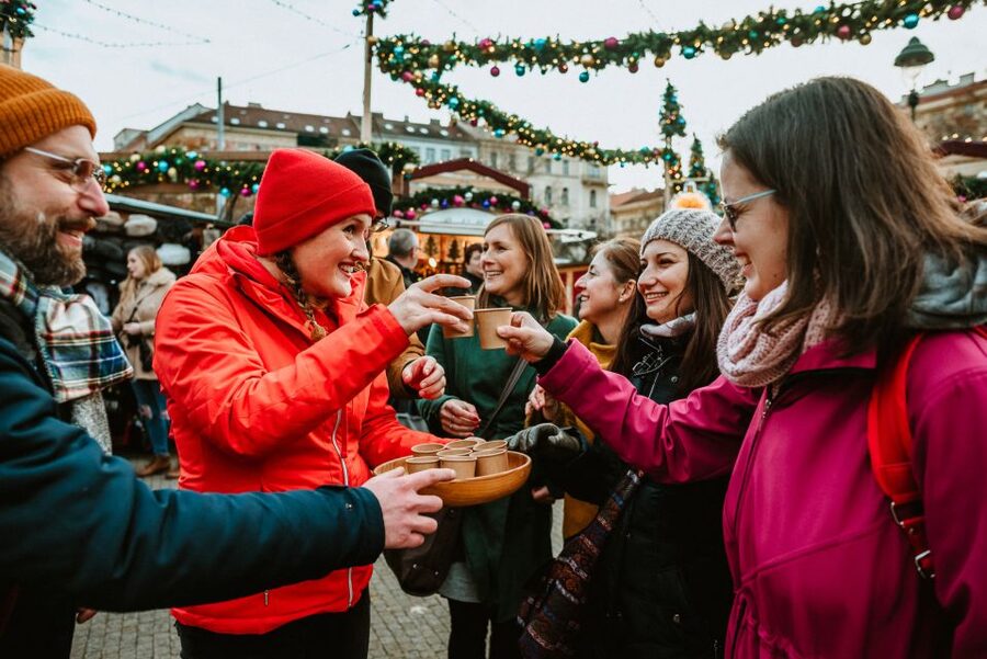 Prague: 2-3h Magical Christmas Markets Tour with Inclusions - Timing, transport, and practical limits