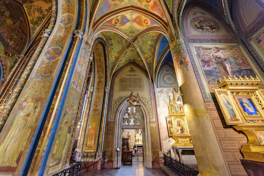 Prague: 2.5-Hour Vyšehrad Castle with Gorlice & Tickets - Inside Gorlice, Vyšehrad’s underground casemates