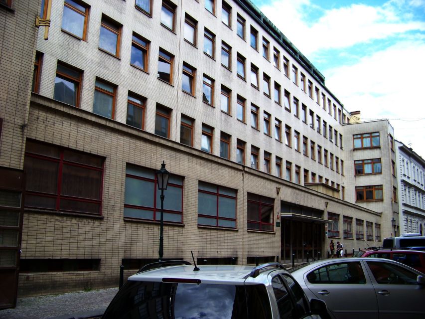 Prague: 2-Hour Back to Communism Walking Tour - Prague’s communist story begins in the street