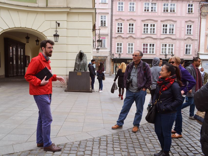 Prague: 2-Hour Old Town and Jewish Ghetto Walking Tour - Týn Cathedral and the House at the Stone Bell