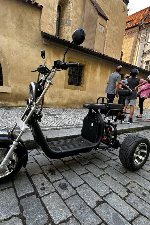 Prague: 2 hours FUN TRIKE tour in Prague with guide - Key points to know before booking