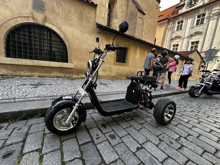 Prague: 2 hours FUN TRIKE tour in Prague with guide - The Astronomical Clock sets the tone
