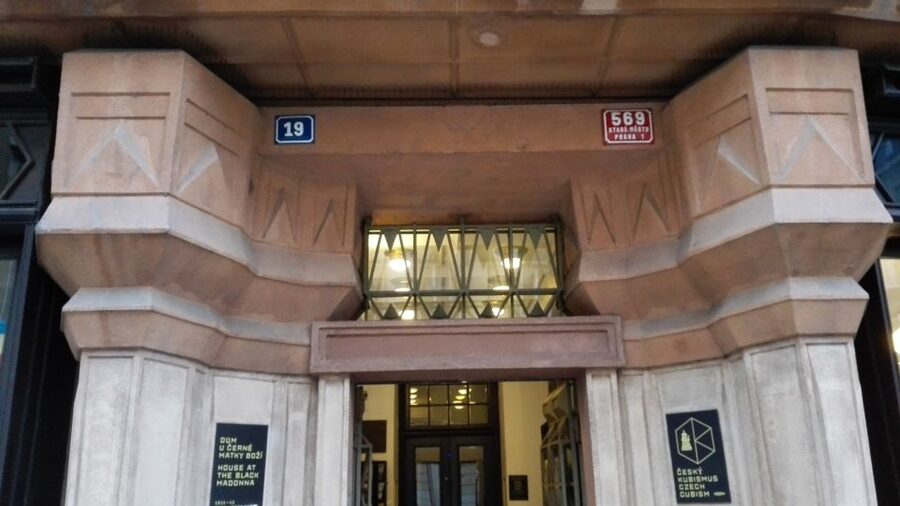Prague 3-Hour Architectural Tour - Who should book this Prague walk?