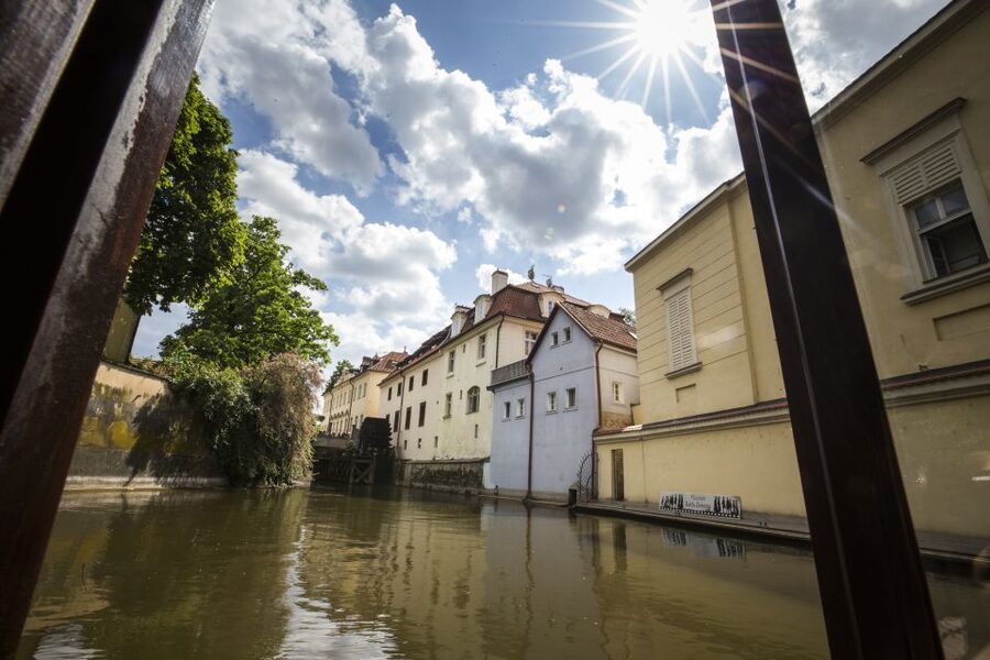 Prague: 3–Hour Castle Grounds Walking Tour and River Cruise - Kampa Island and the character of Lesser Town