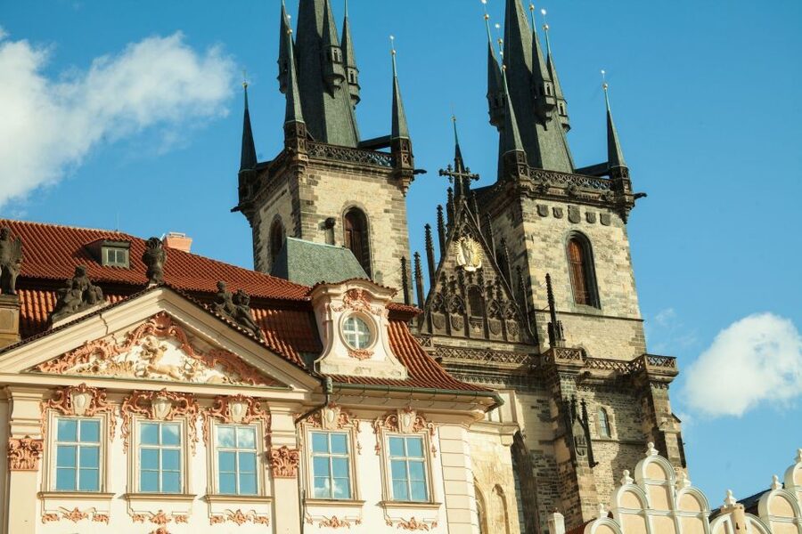 Prague: 3-Hour Old Town and Prague Castle Tour in German - A fast, useful introduction to Prague