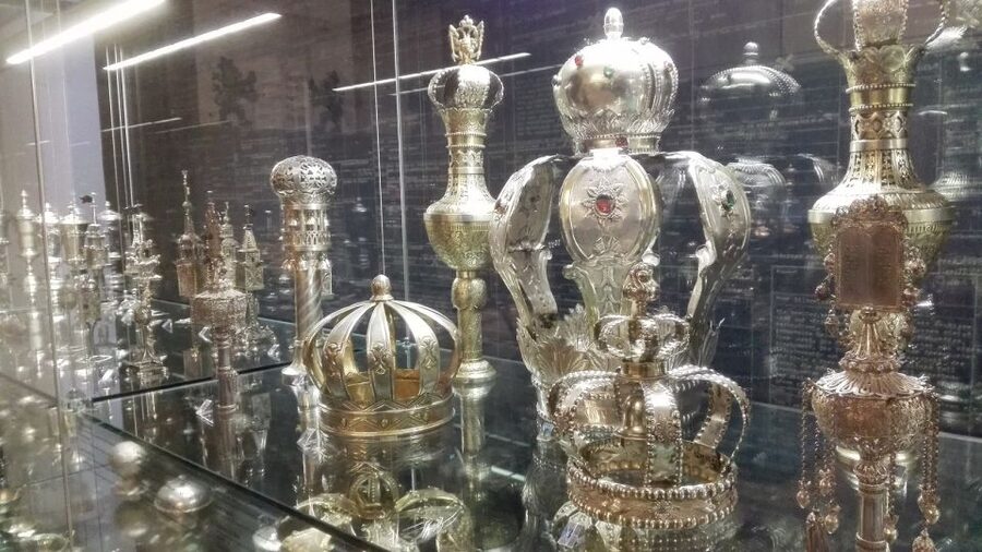 Prague: 3-Hour Private Jewish Quarter Tour - Pinkas Synagogue and the weight of 20th-century history