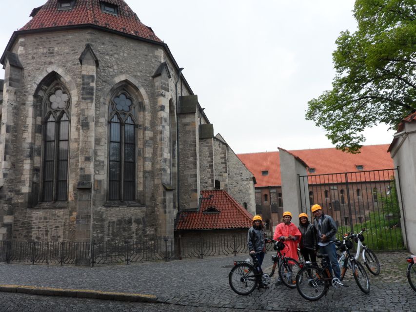 Prague 3-Hour Sightseeing Tour by Electric Bike - Why an e-bike works so well in Prague