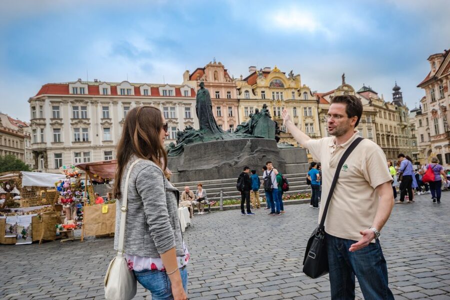 Prague: 3-Hour Walking Tour of Old Town & Prague Castle - What the guides add to the route
