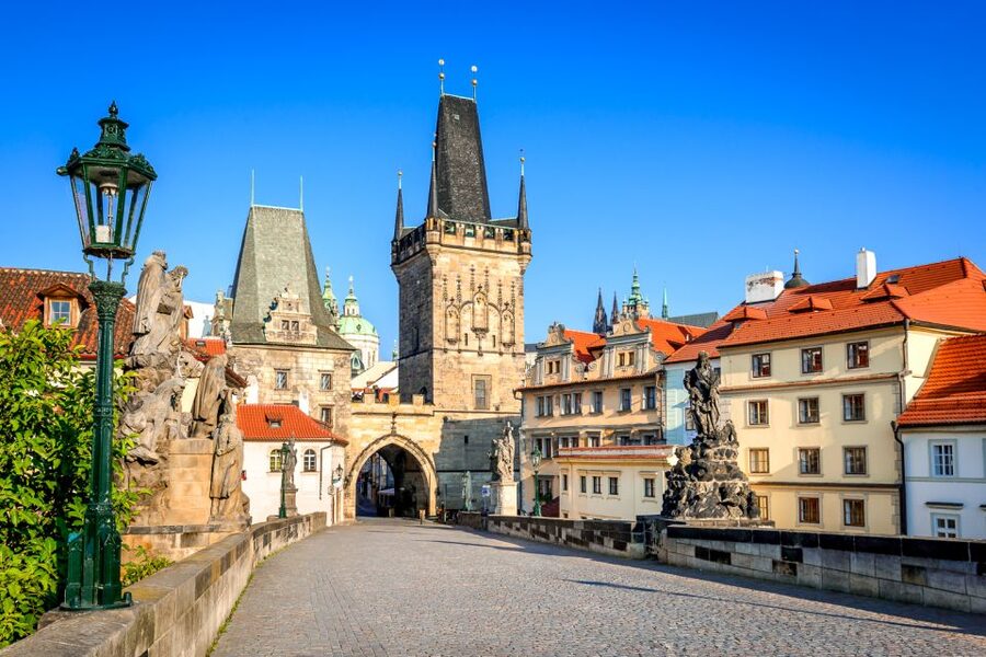 Prague: 4-Hour Segway and Scooter Tour with Lunch and Drinks - Petřín Hill and the ride back into town