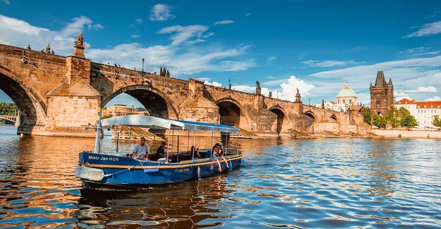 Prague: 45-Minute Sightseeing Cruise to Devil's Channel - Key points to know before booking