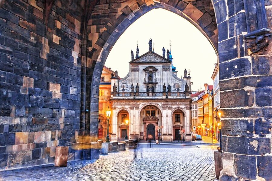 Prague: A. Vivaldi Four Seasons at St. Salvator Church - The program: famous melodies with a Czech accent