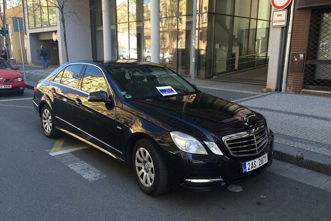PRAGUE AIRPORT - CITY TRANSFERS in Spanish - Why a private transfer can be worth the price