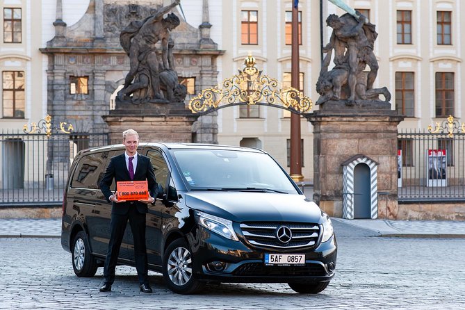 Prague Airport Shared Arrival Transfer - Luggage, timing, and practical limits
