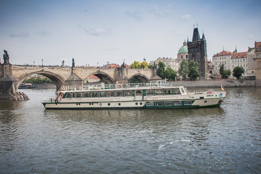 Prague: An unforgettable 2-hour cruise on the Vltava River. - Prague Castle from the river