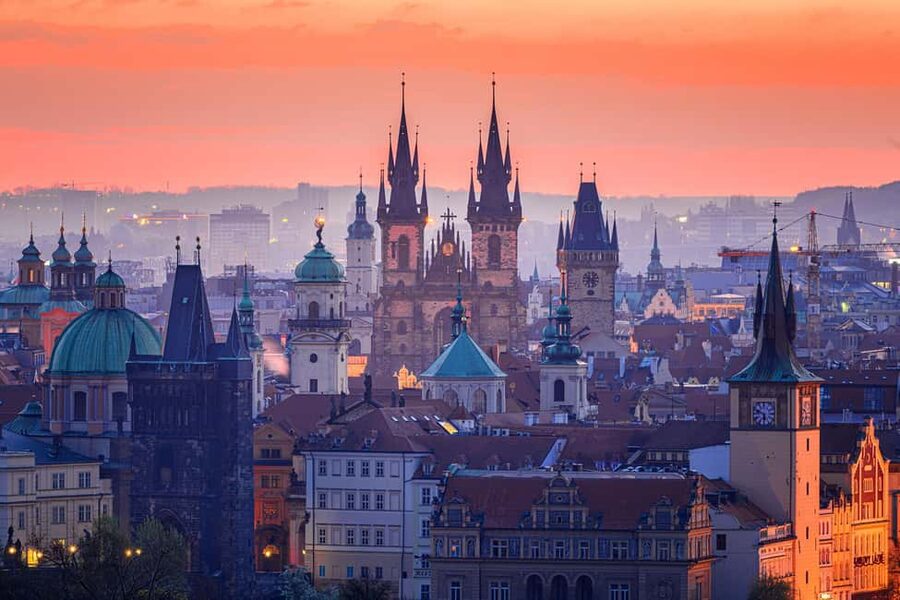 Prague: Award-Winning Old Town Food Tour with Four Drinks - What $163 includes, and what it does not