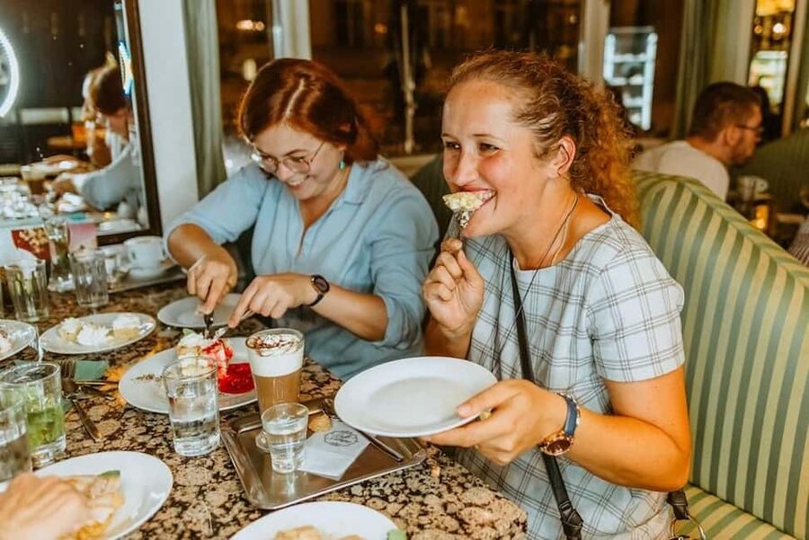 Prague: Award-Winning Old Town Food Tour with Four Drinks - Meeting at Municipal House