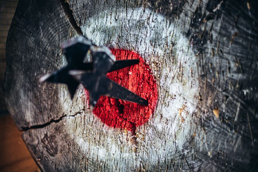 Prague: Axe Throwing Experience with Barbecue and Beer - Grilling 400 grams of Czech-style meat