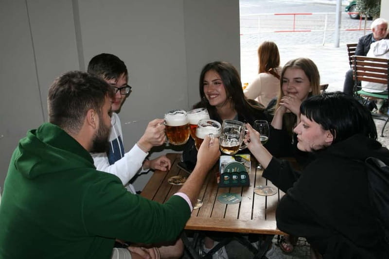 Prague Beer History: Highlights Tour with Tasting - The short walk toward Charles Bridge