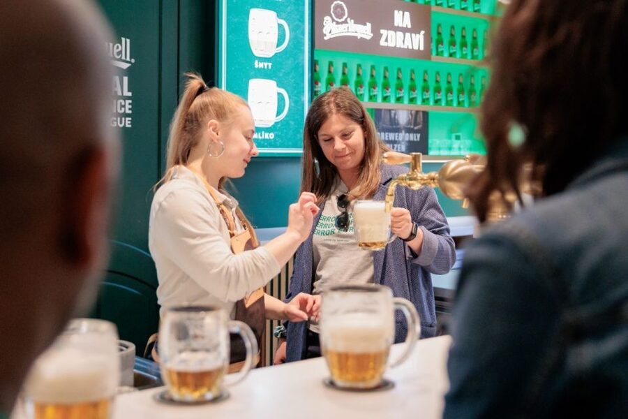 Prague: Beer Pouring Class at Pilsner Urquell Experience - The guide makes the difference