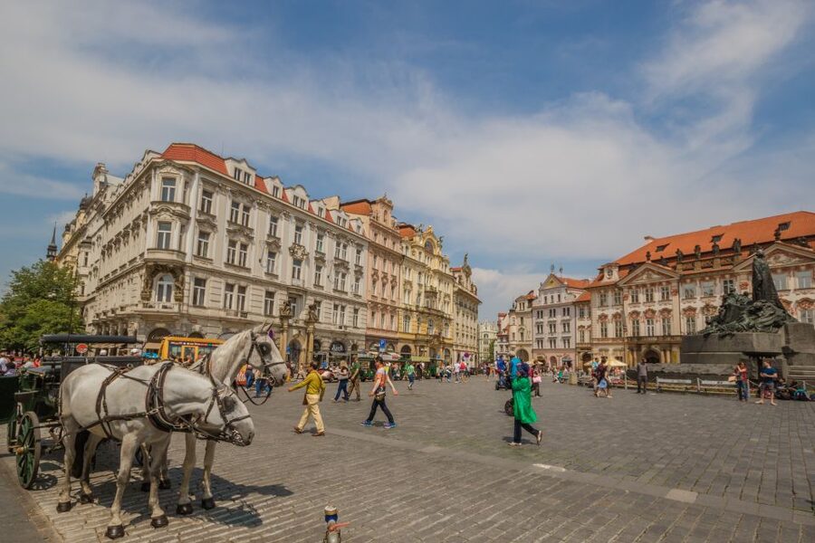 Prague: Big Bus Hop-on Hop-off, Castle Tour and River Cruise - Should you book this Prague bus and cruise package?