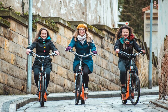 Prague Bike Tour - What makes the guides worth listening to