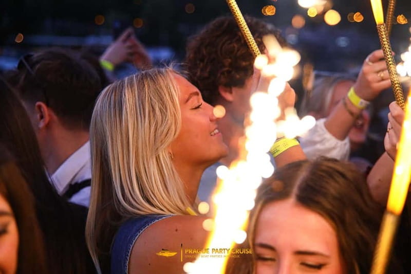 Prague : Boat Party with Afterparty at EPIC - Key points before you book