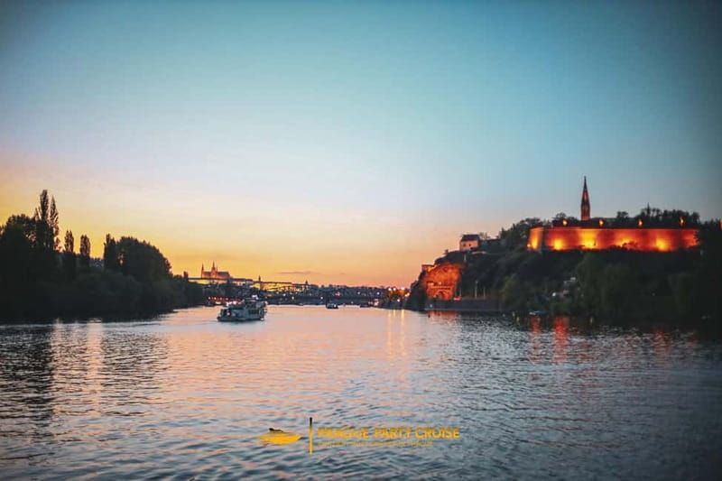 Prague : Boat Party with Afterparty at EPIC - Final call: should you book?