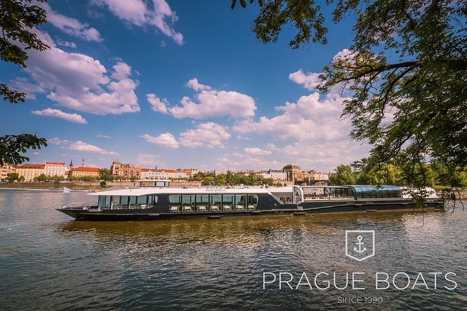 Prague Boats 2-hour Lunch Cruise - A moving lunch beside Prague’s major sights